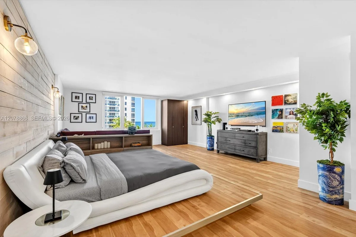 2301 Collins Ave #714, Miami Beach: photo 1 of 23