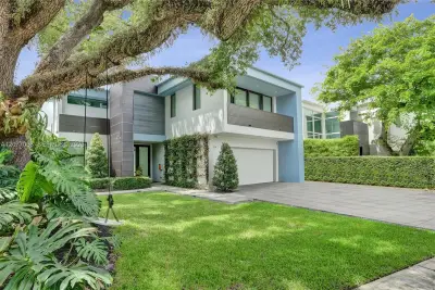 129 N Victoria Park Rd, Fort Lauderdale: photo 1 of 71