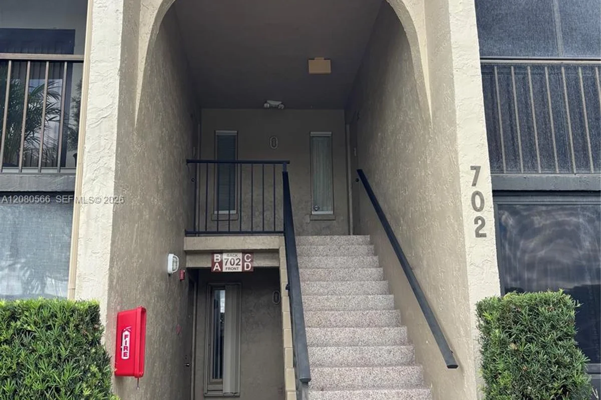 702 Sunny Pine Way #A1, Greenacres: photo 1 of 31