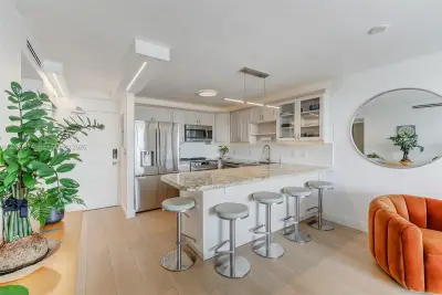 401 Ocean Dr #903, Miami Beach: photo 1 of 59