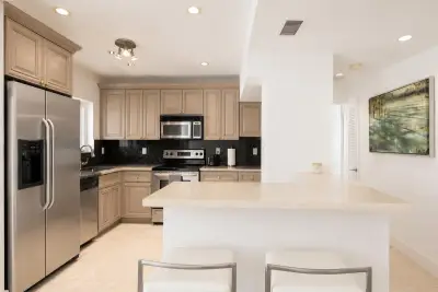 100 Lincoln Rd #PH14, Miami Beach: photo 1 of 32
