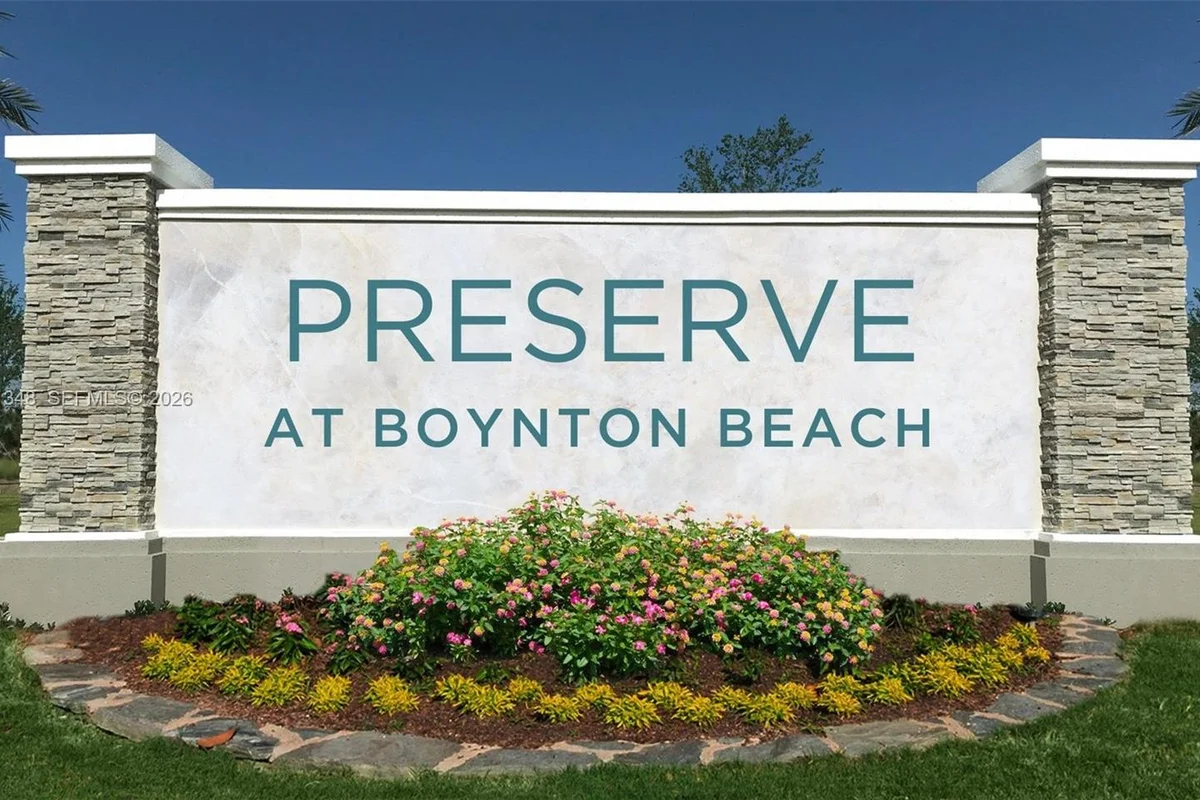 1726 NE 6th St, Boynton Beach: photo 1 of 11