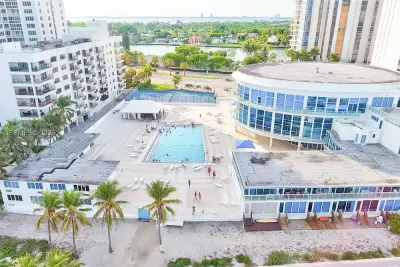 5445 Collins Ave #P2, Miami Beach: photo 1 of 29
