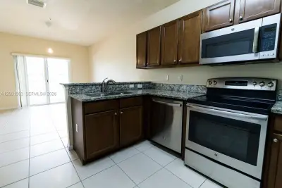 8800 NW 97th Ave #208, Doral: photo 1 of 23