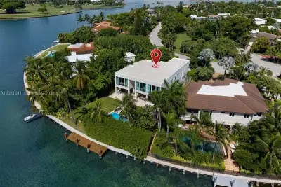 9407 E Broadview Dr, Bay Harbor Islands: photo 1 of 29