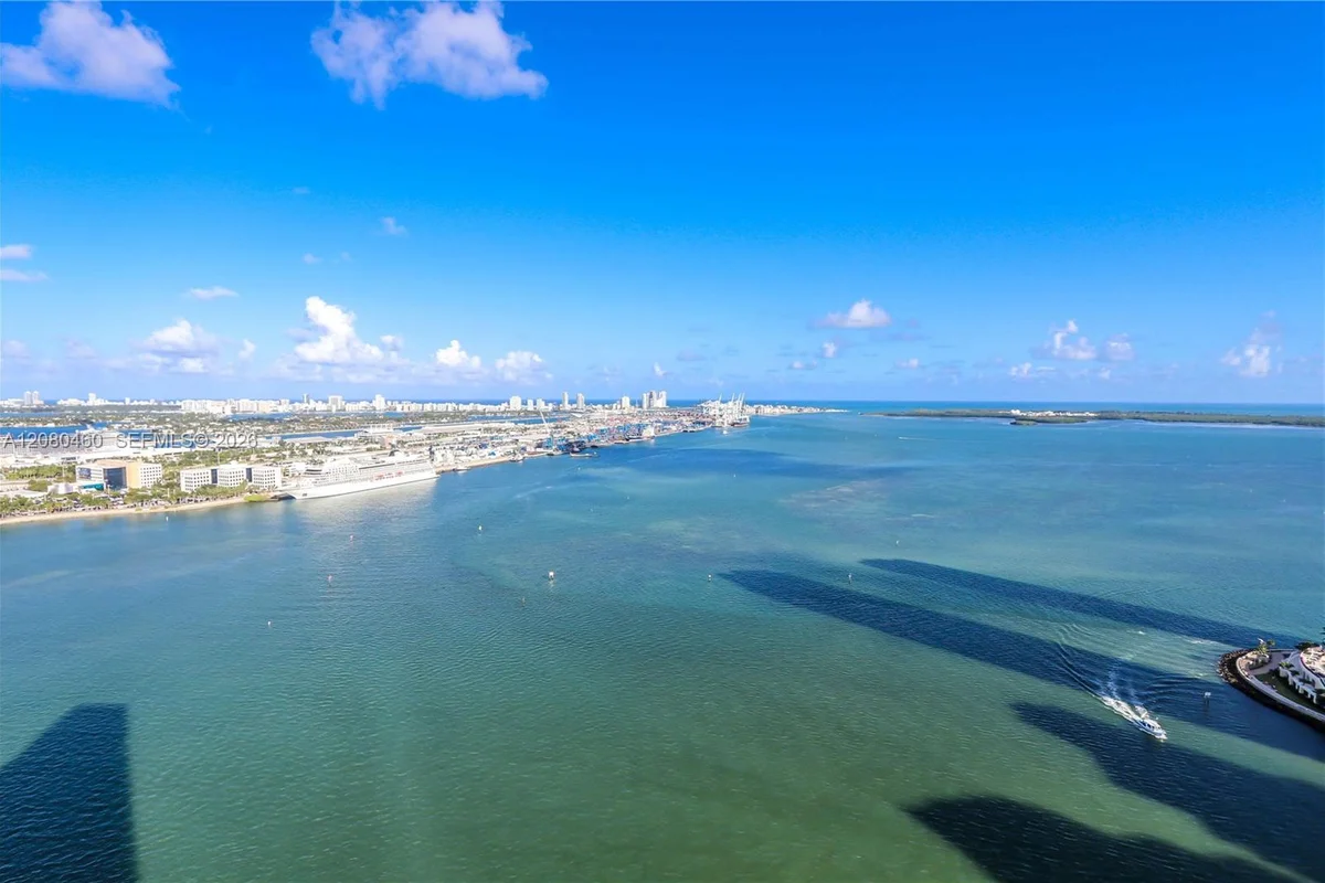 335 S Biscayne Blvd #3709, Miami: photo 1 of 70