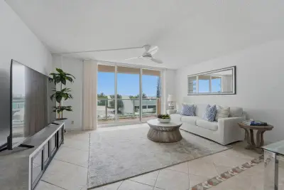 5440 N Ocean Dr #203, Riviera Beach: photo 1 of 27
