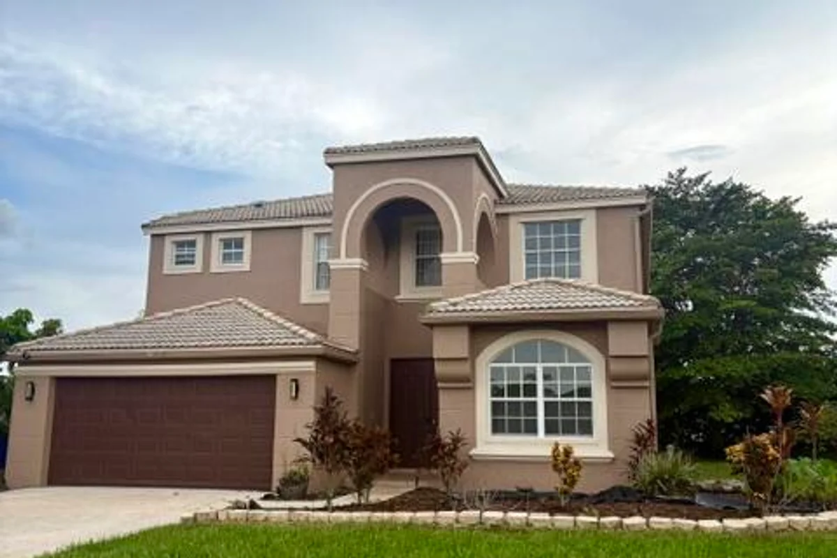 127 Saratoga Blvd W, Royal Palm Beach: photo 1 of 47