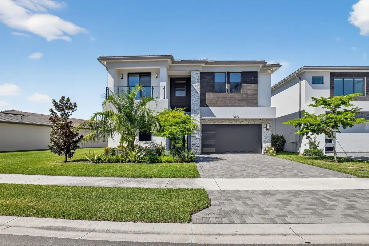 8215 Crystal Downs Ave, Boca Raton: photo 1 of 97