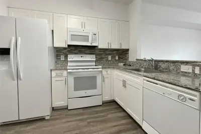 18335 NW 68 Ave #255-629, Hialeah: photo 1 of 16