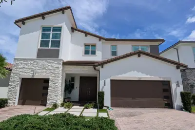 5011 Beland Dr, Wellington: photo 1 of 74