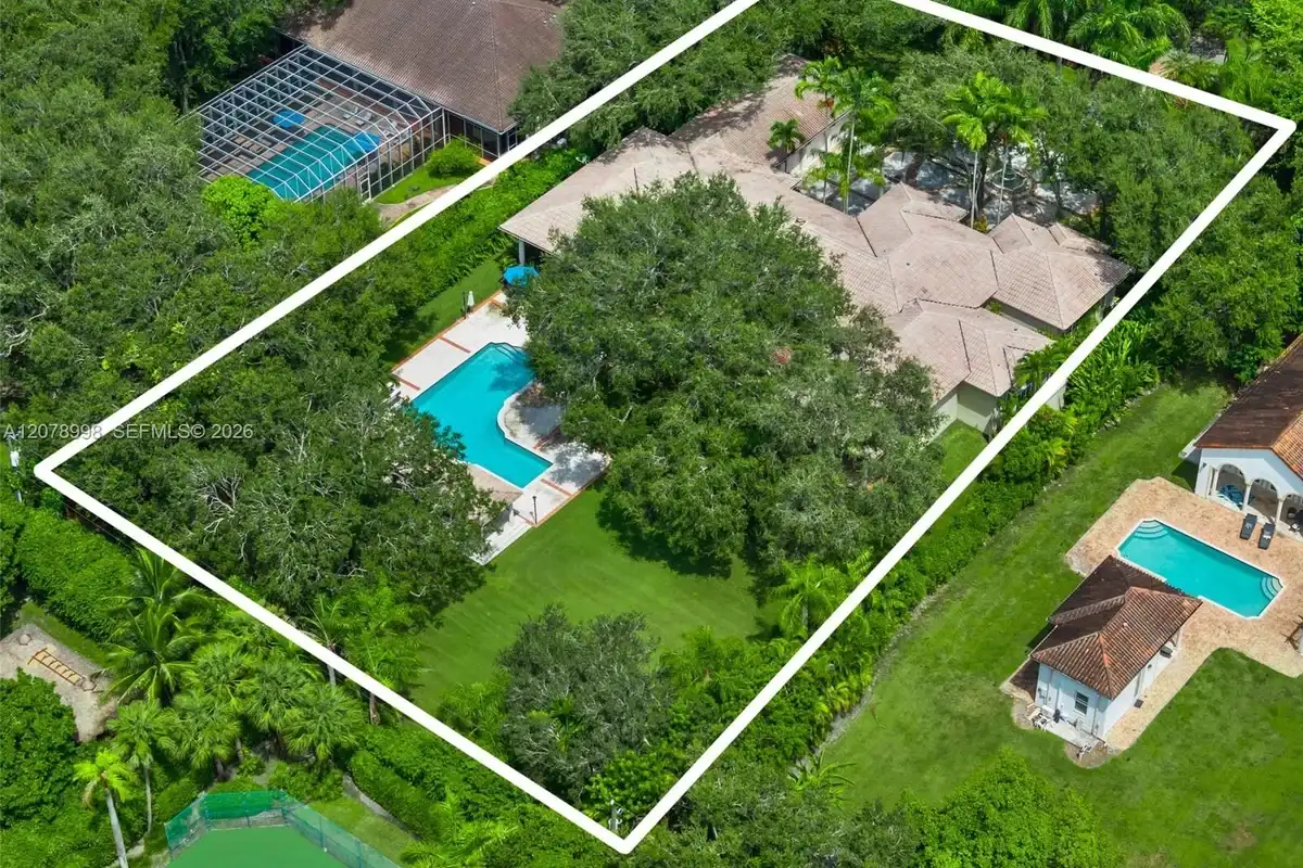 8430 SW 98th St, Miami: photo 1 of 76