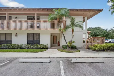 124 Brackenwood Rd, Palm Beach Gardens: photo 1 of 69