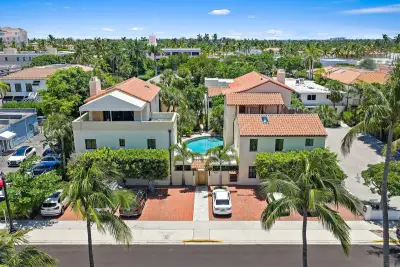 214 Chilean Ave, Palm Beach: photo 1 of 17