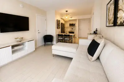 2602 E Hallandale Beach Blvd #R403, Hallandale Beach: photo 1 of 7