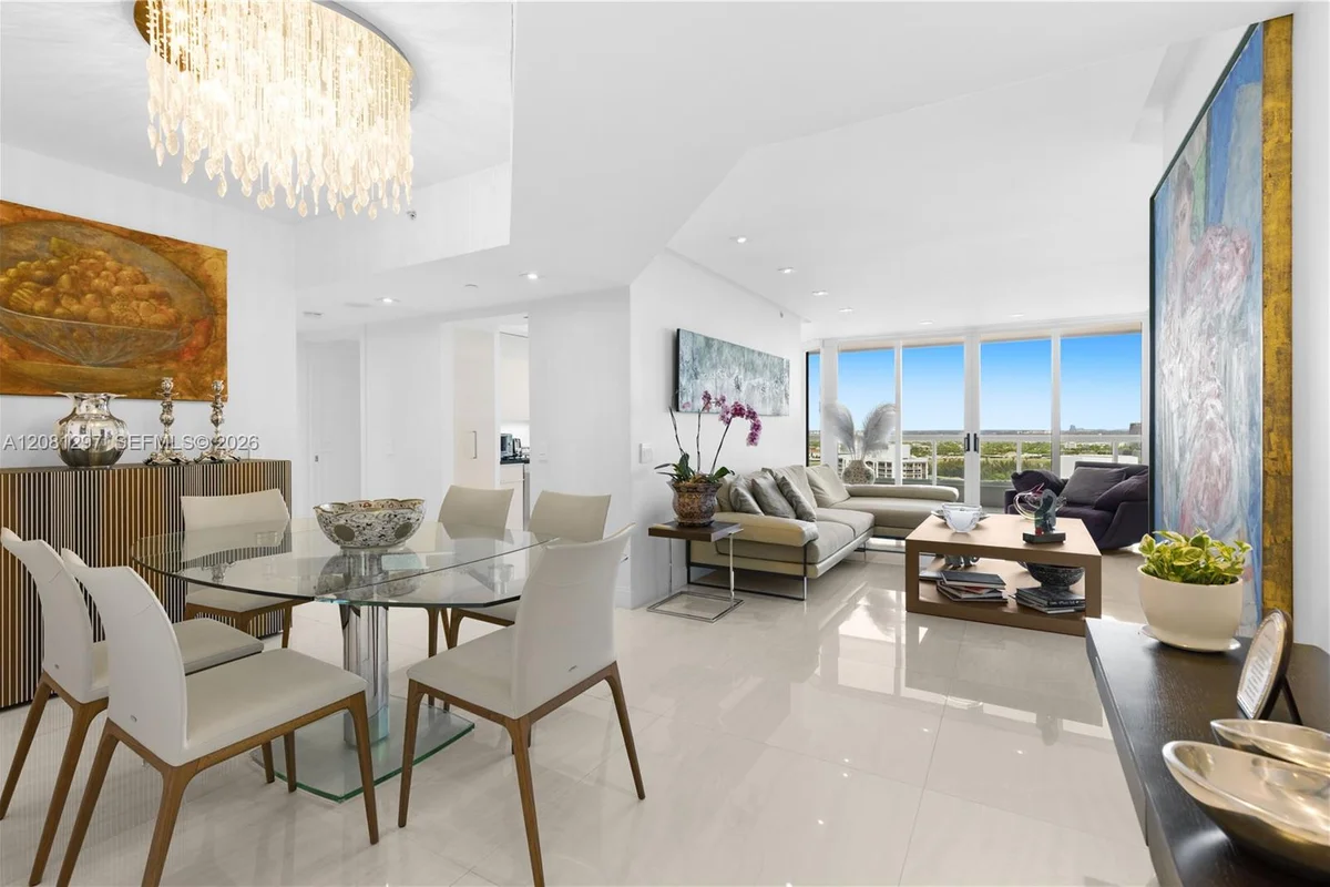 21055 Yacht Club Dr #2807, Aventura: photo 1 of 31