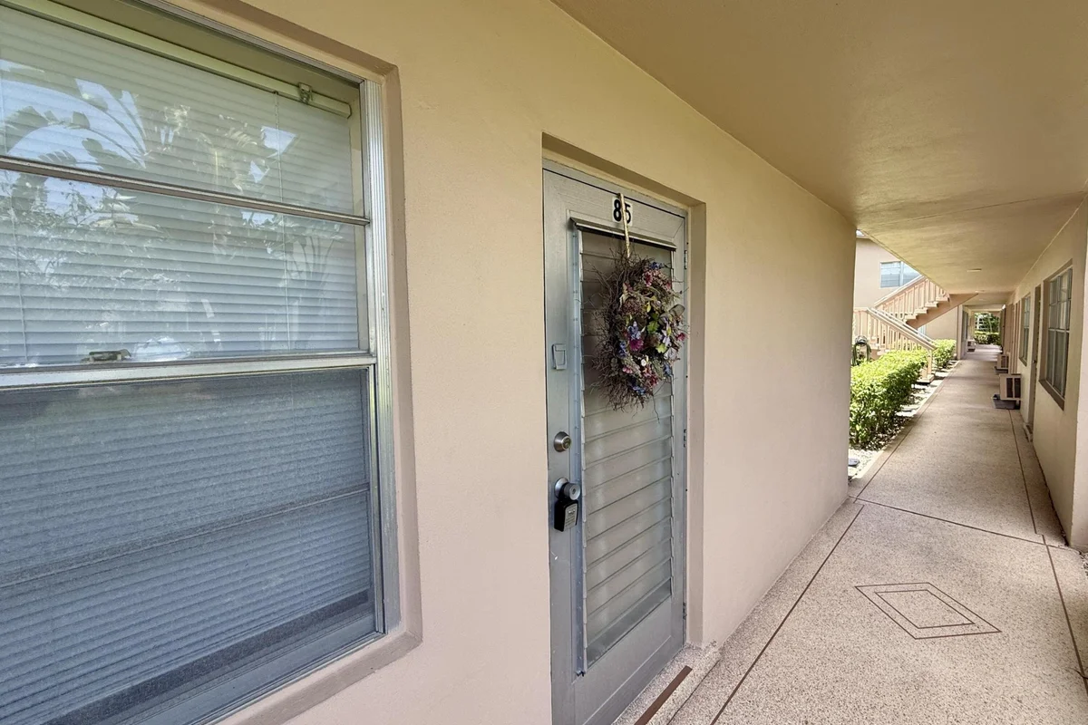 85 Canterbury D, West Palm Beach: photo 1 of 13