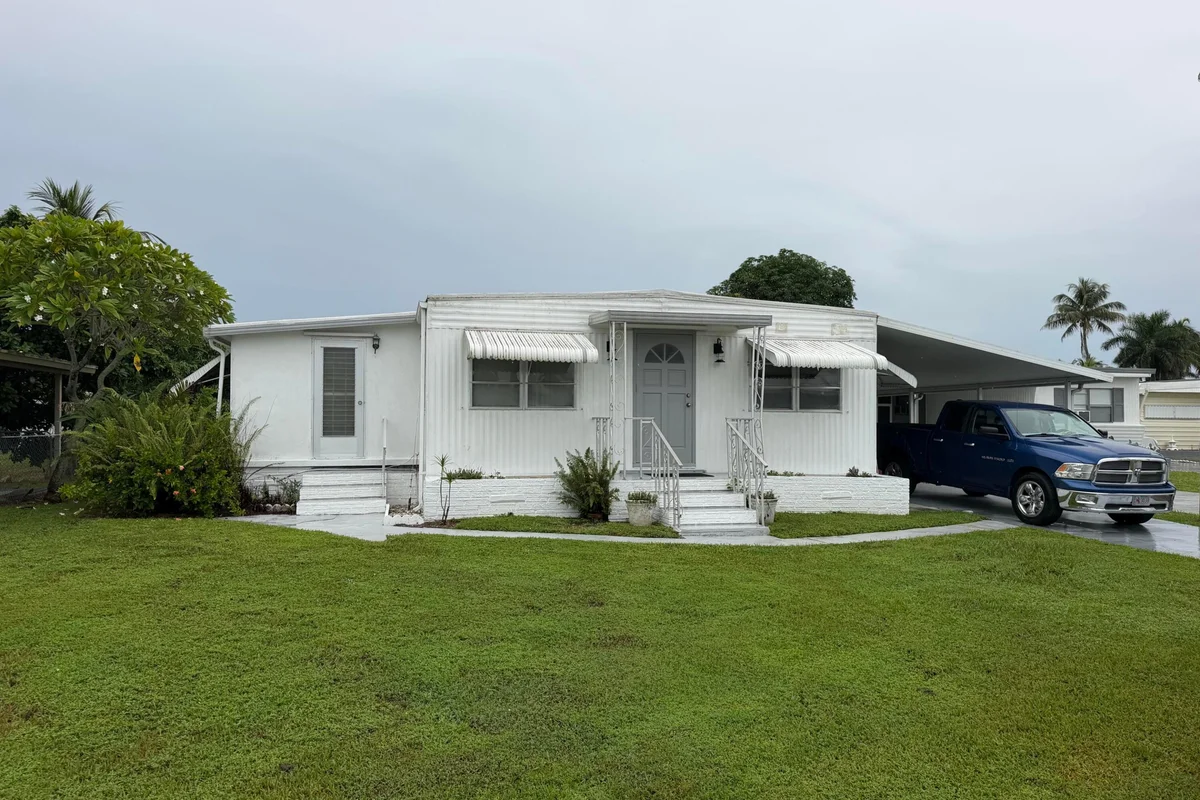 1930 SW 85th Ave, Davie: photo 1 of 13