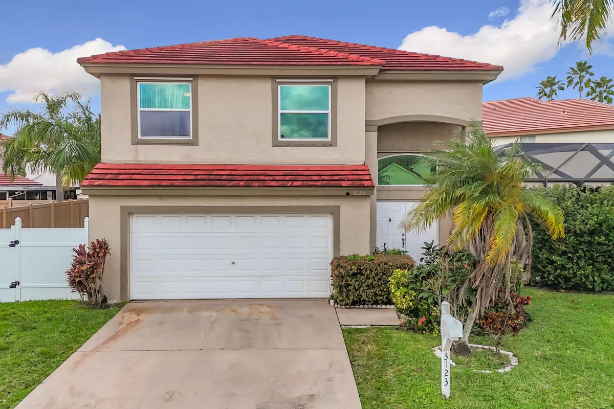 3123 Sunset Cir, Margate: photo 1 of 59