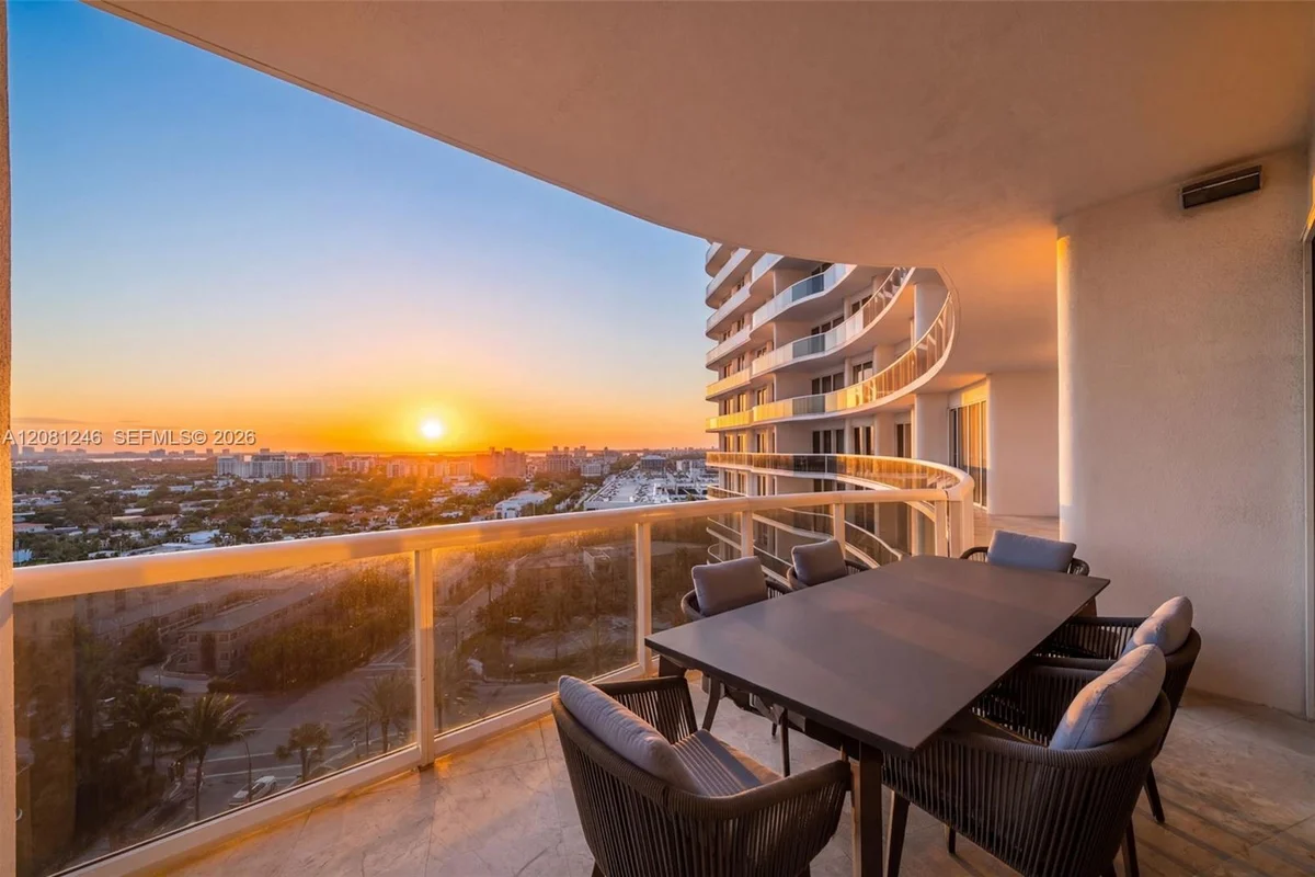 9601 Collins Ave #1208, Bal Harbour: photo 1 of 31