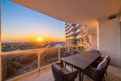 9601 Collins Ave #1208, Bal Harbour: photo 1 of 31