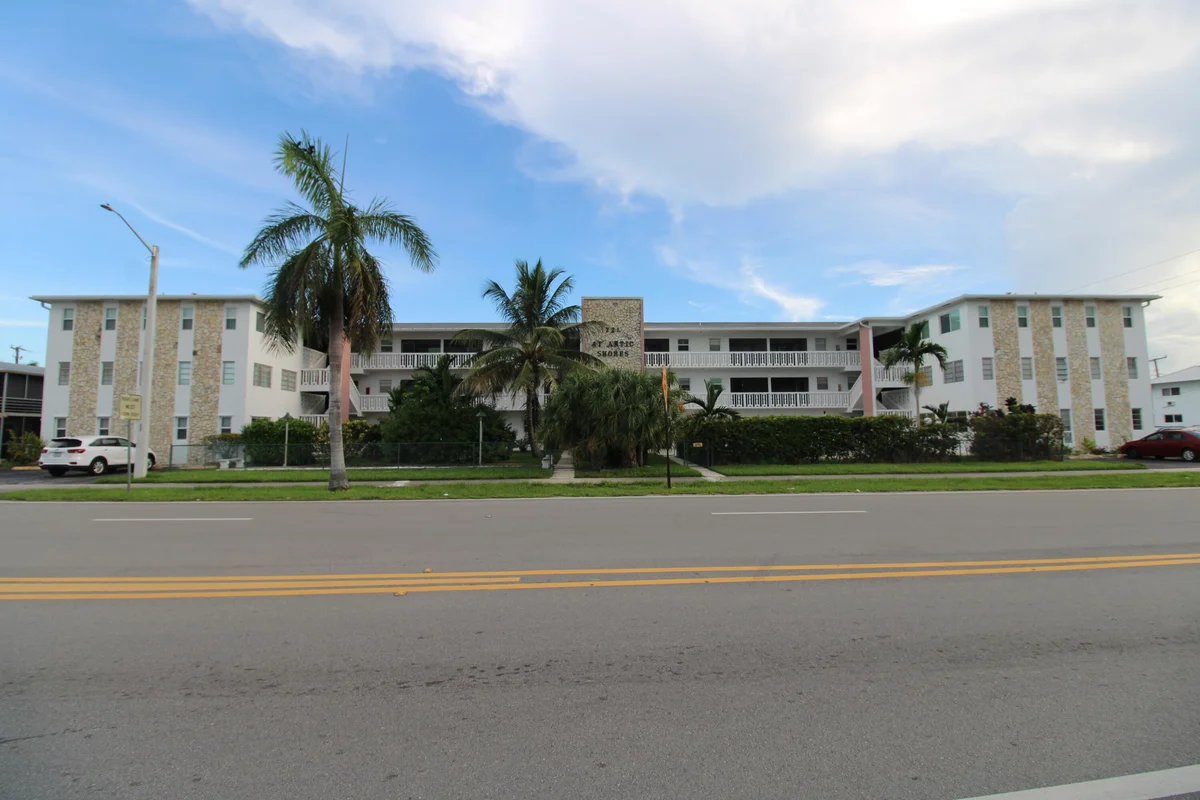 721 Atlantic Shores Blvd #309, Hallandale Beach: photo 1 of 17