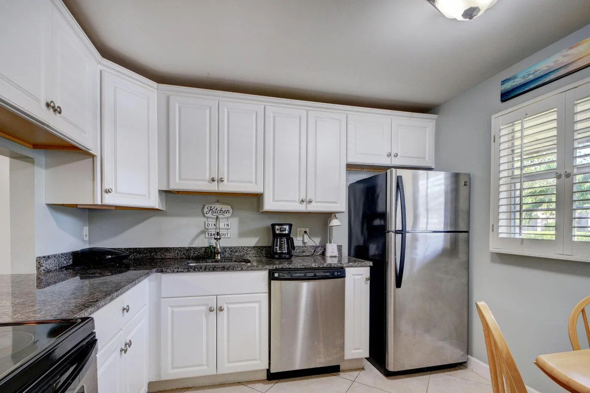 2700 Fiore Way #106, Delray Beach: photo 1 of 37