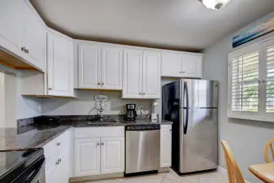 2700 Fiore Way #106, Delray Beach: photo 1 of 37
