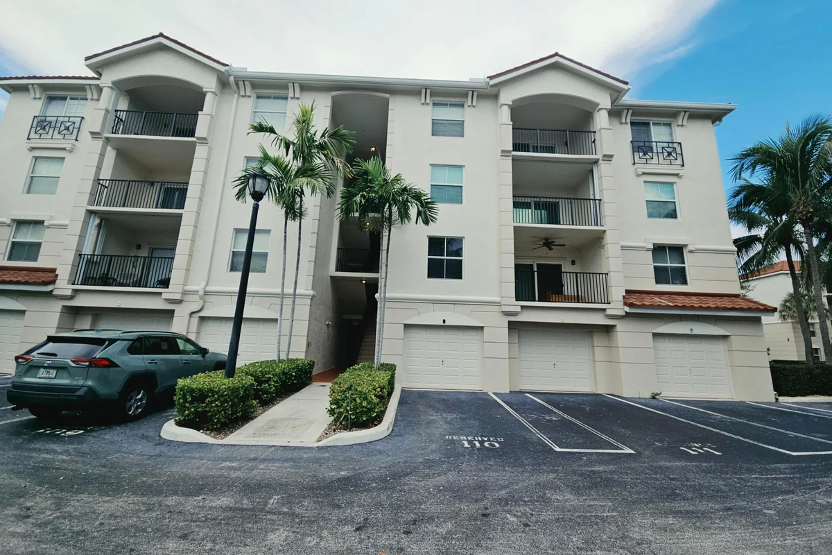 1405 Tuscany Way, Boynton Beach: photo 1 of 27