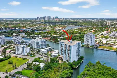 777 Bayshore Dr #701, Fort Lauderdale: photo 1 of 29