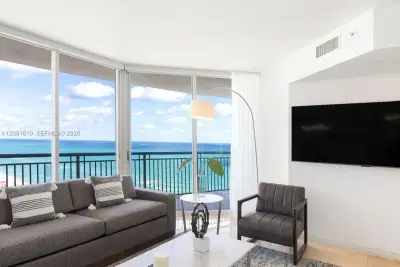 17375 Collins Ave #2008, Sunny Isles Beach: photo 1 of 21