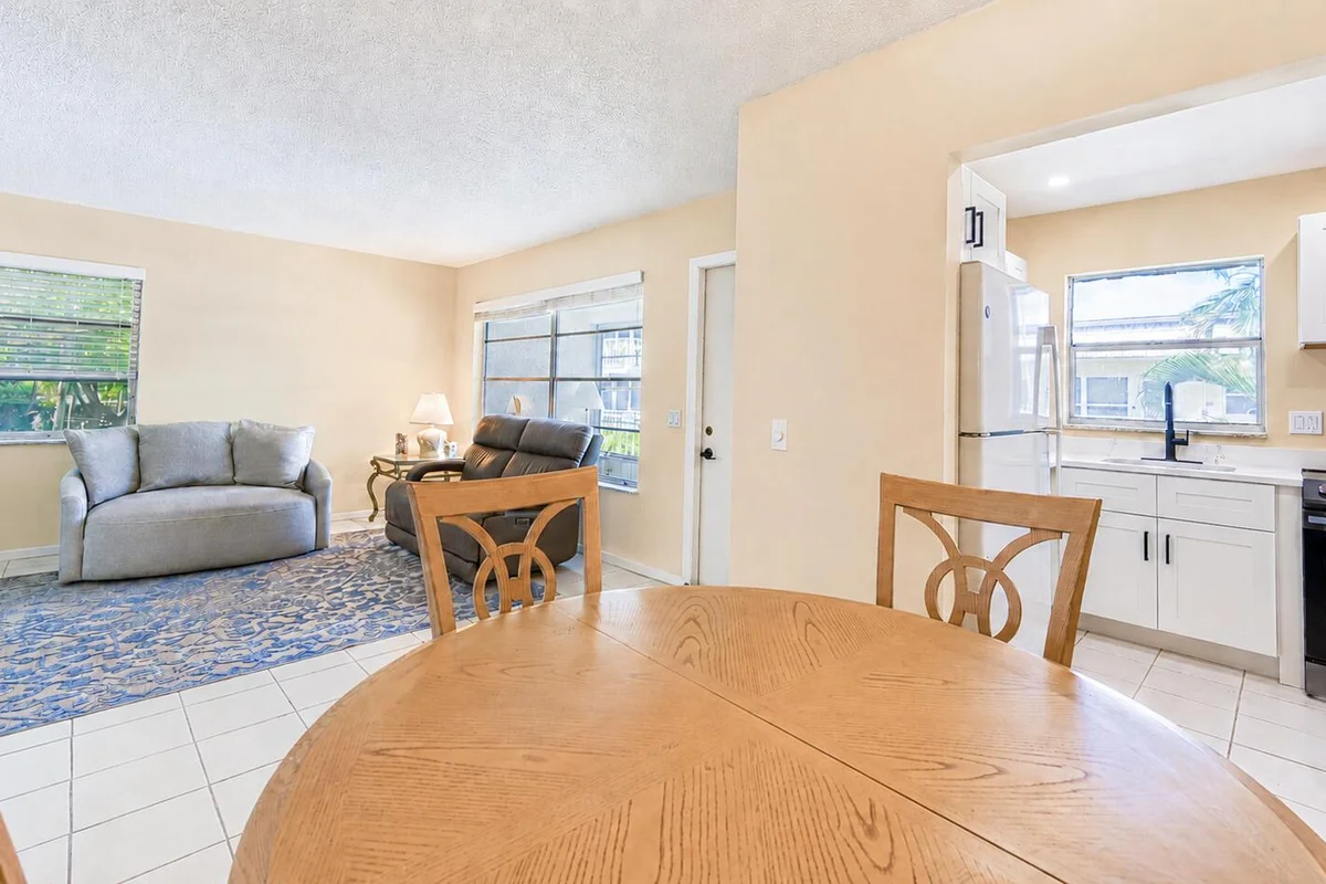 632 Snug Harbor Dr #D18, Boynton Beach: photo 1 of 30