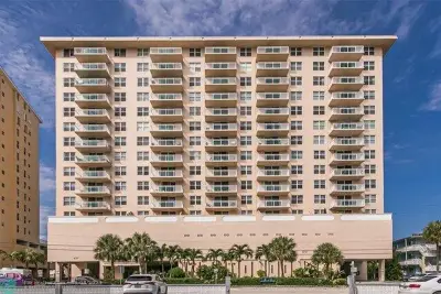 437 Golden Isles Dr #14 j, Hallandale Beach: photo 1 of 26