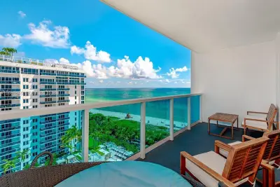 2301 Collins Ave #1515, Miami Beach: photo 1 of 19