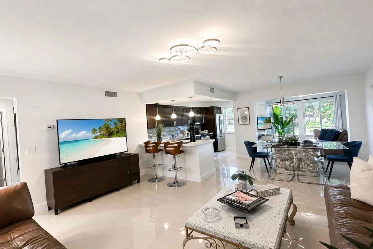 34 Colonial Club Dr #202, Boynton Beach: photo 1 of 37