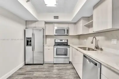 19195 NE 36th Ct #904, Aventura: photo 1 of 33