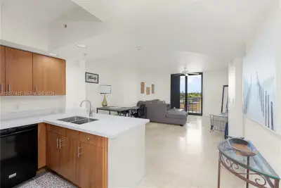 100 N Federal Hwy #622, Fort Lauderdale: photo 1 of 48