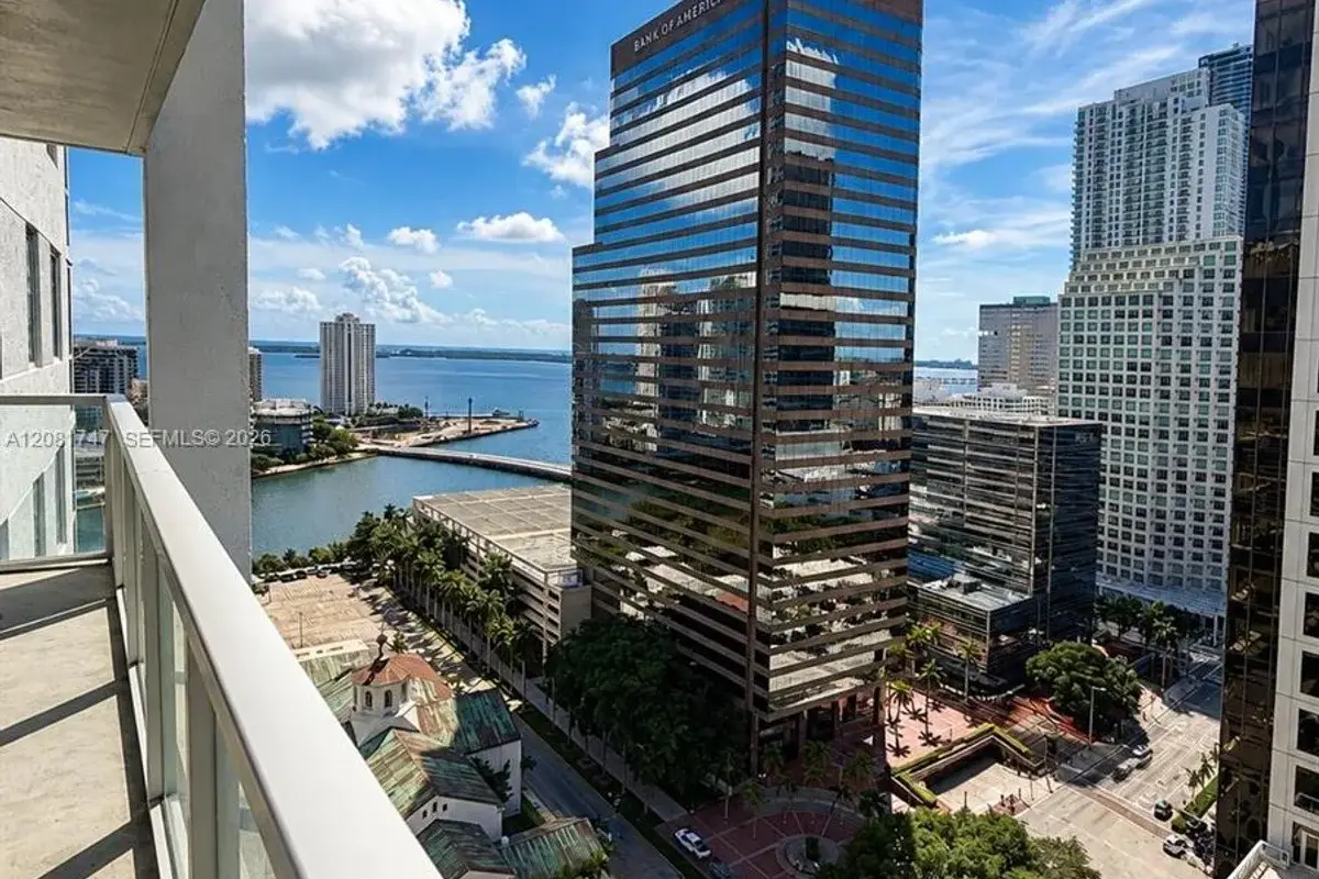500 Brickell Ave #2504, Miami: photo 1 of 8
