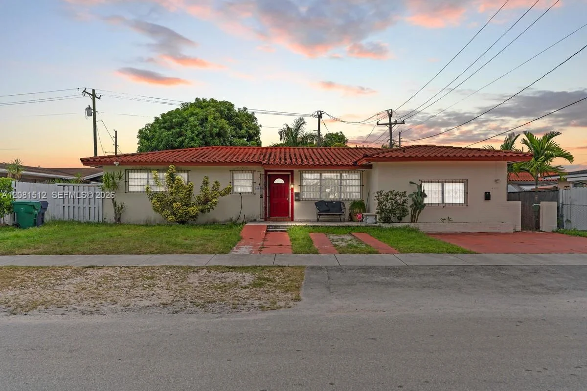 4850 NW 6th St, Miami: photo 1 of 32