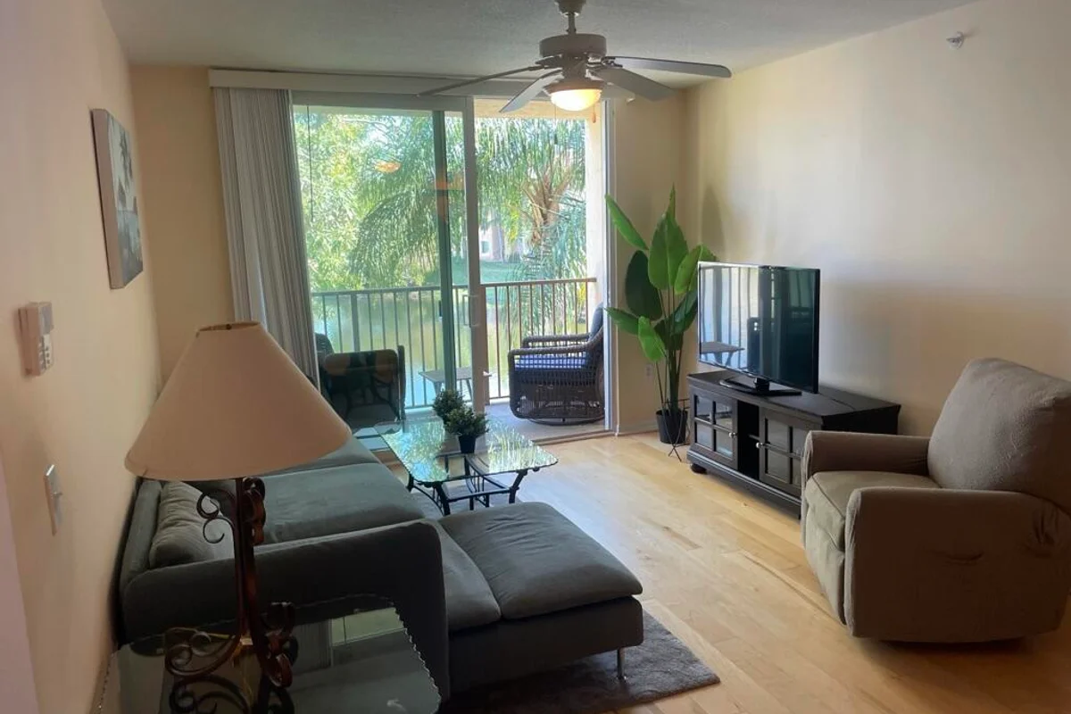 712 Villa Cir, Boynton Beach: photo 1 of 15