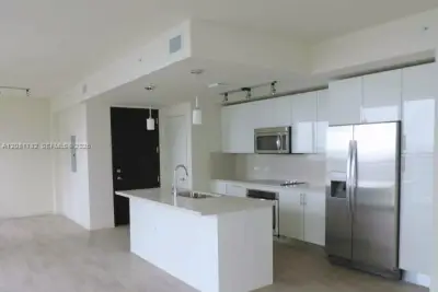 999 SW 1 Ave #2503, Miami: photo 1 of 16