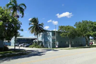 1829 N A St #32, Lake Worth Beach: photo 1 of 11