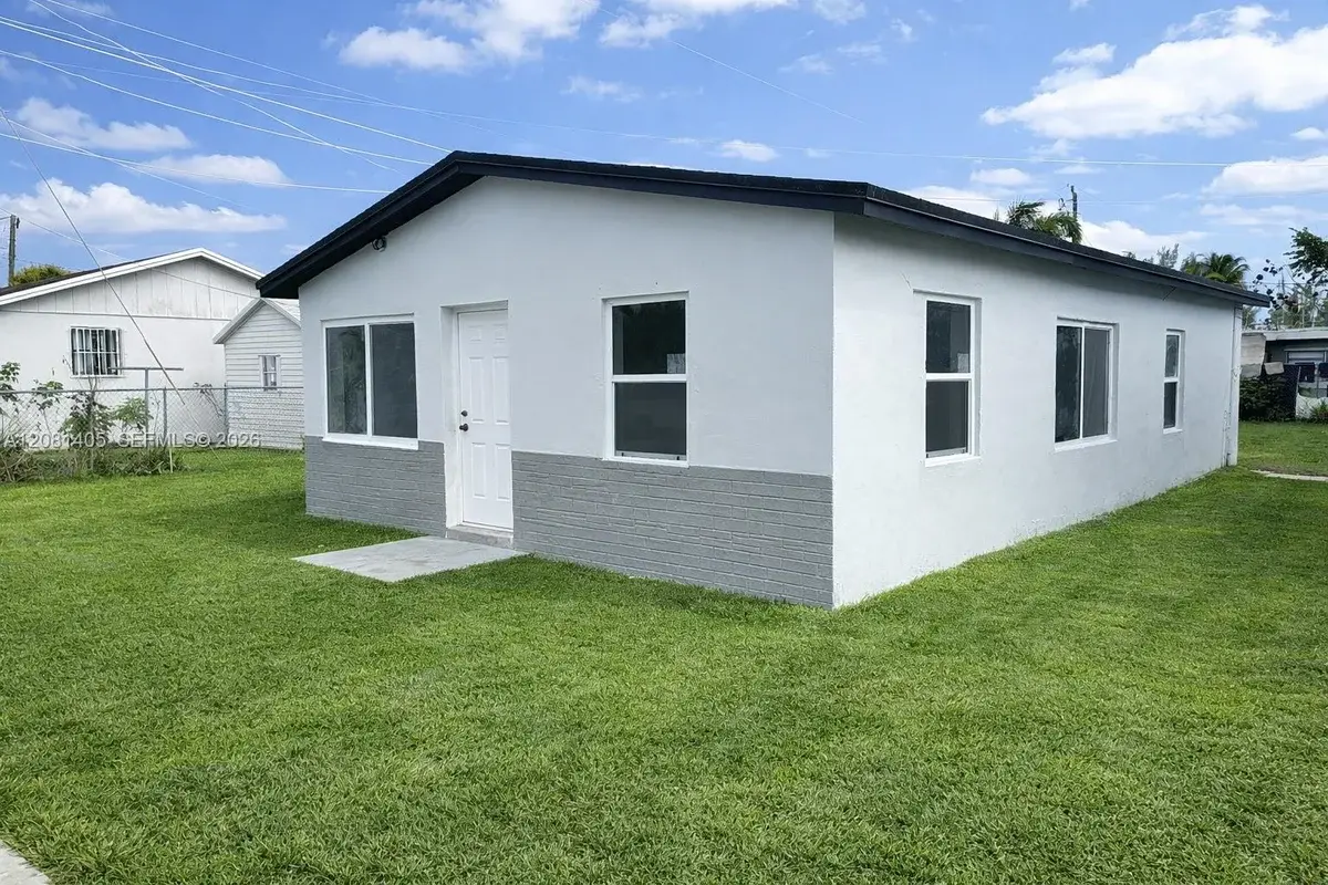 1405 NW 5th Ct #2, Florida City: photo 1 of 5