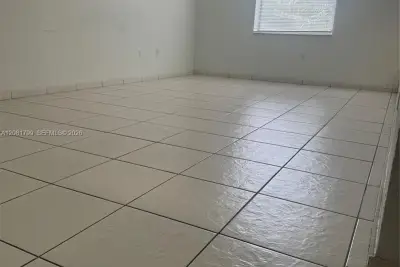 5755 W 20th Ave #201, Hialeah: photo 1 of 19