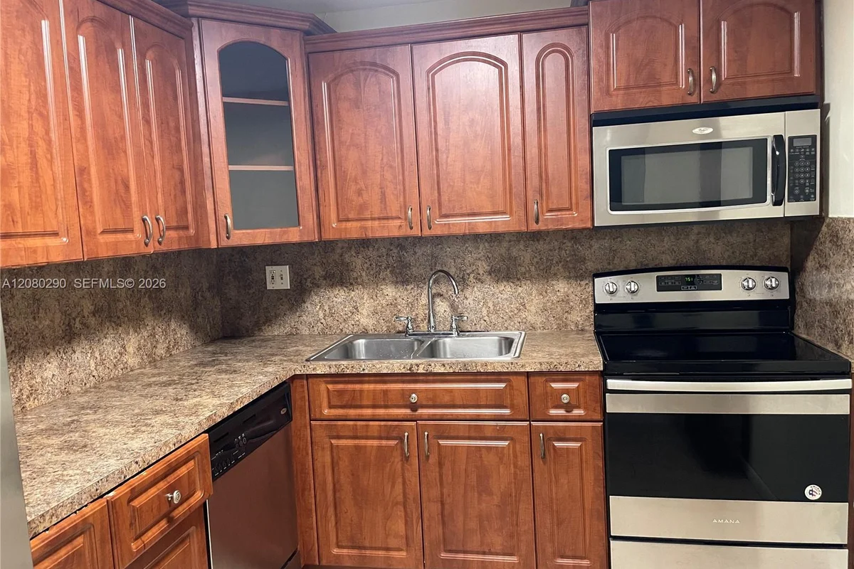 14150 SW 84th St #208-I, Miami: photo 1 of 19