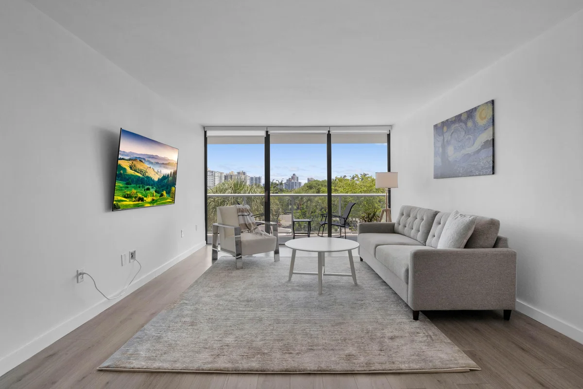 3701 N Country Club Dr #404, Aventura: photo 1 of 38