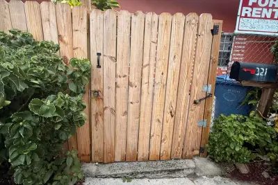 321 NW 57th St, Oakland Park: photo 1 of 24