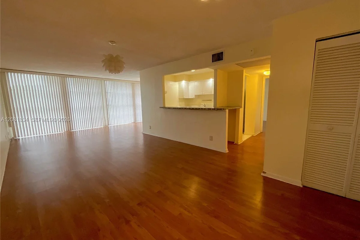 2101 Atlantic Shores Blvd #507, Hallandale Beach: photo 1 of 35