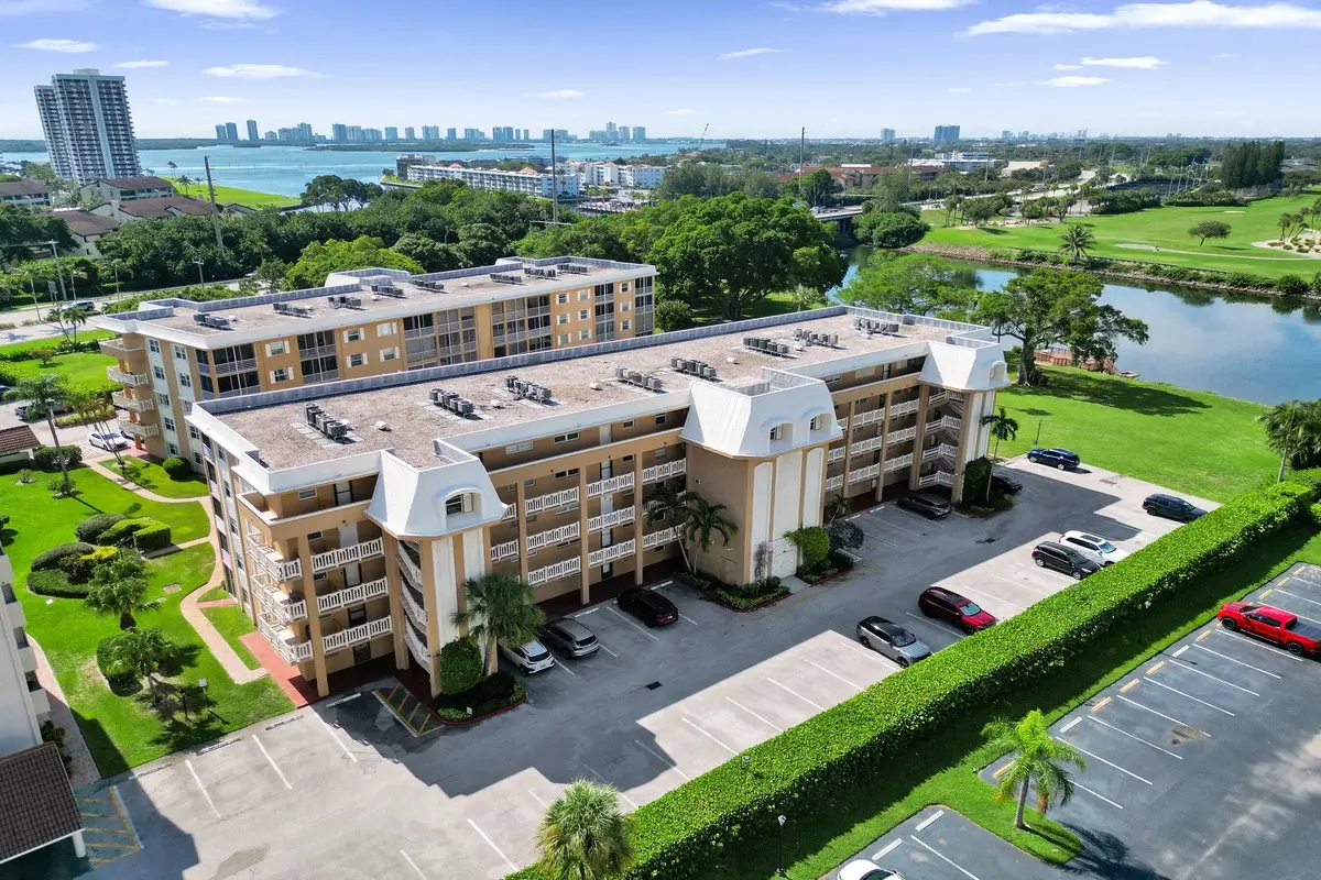 308 Golfview Rd #406, North Palm Beach: photo 1 of 45