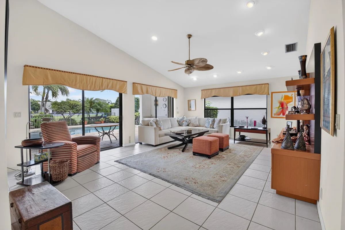 19380 Cedar Glen Dr, Boca Raton: photo 1 of 93